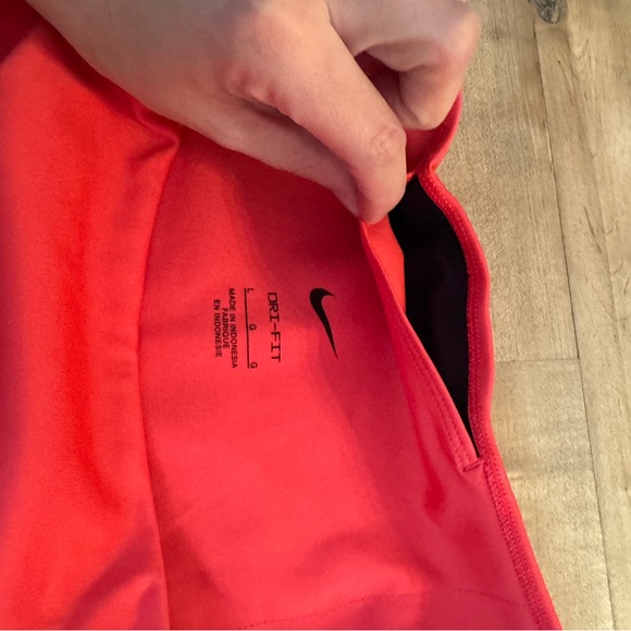 Nike Dri-FIT One Women's Large Pink/Red High-Waisted 7-Inch Biker Shorts - Picture 8 of 10